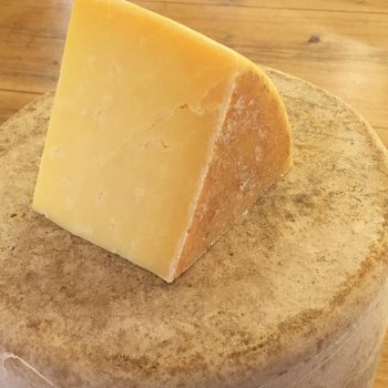 Loch Arthur Farmhouse Cheddar x 250g